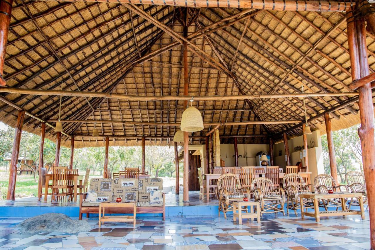 Mama Washindi Lodge Pakwach Ngoại thất bức ảnh