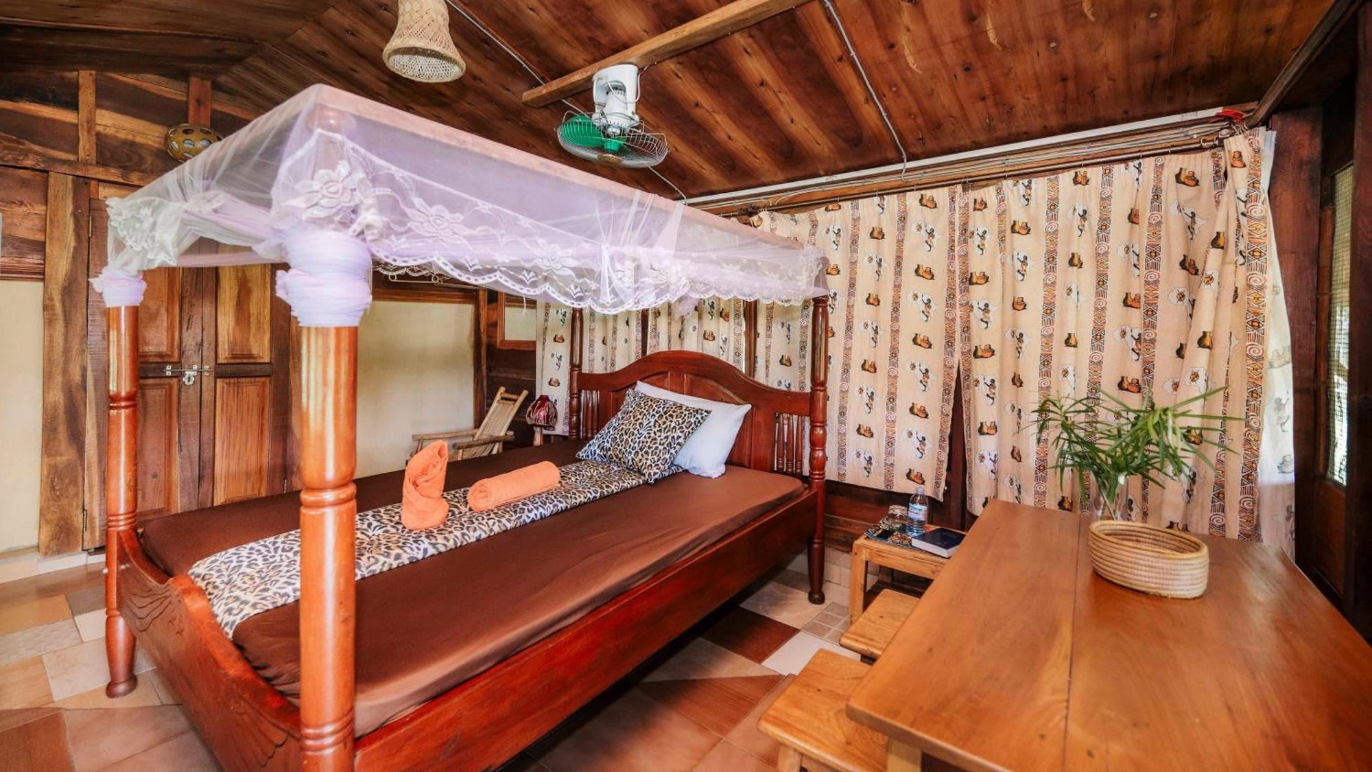 Mama Washindi Lodge Pakwach Ngoại thất bức ảnh