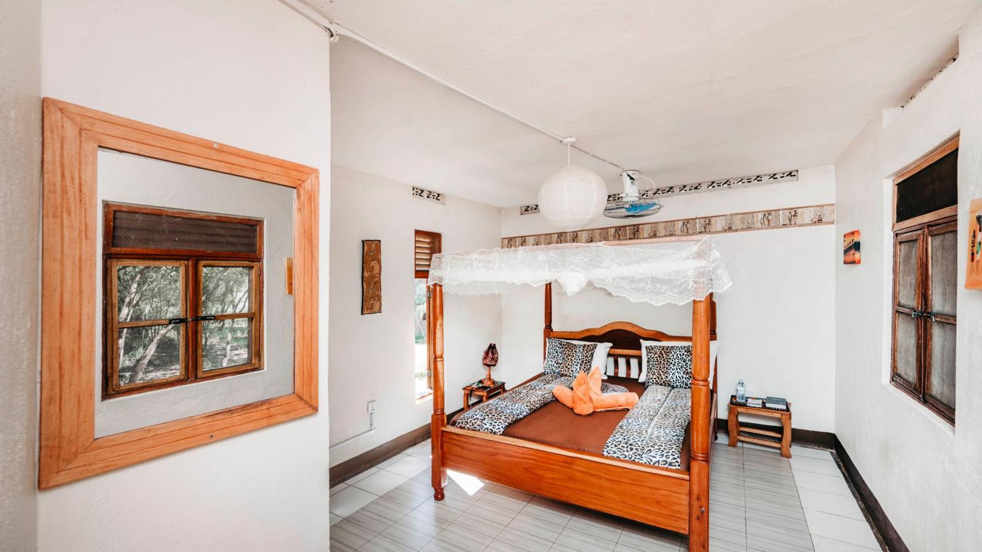 Mama Washindi Lodge Pakwach Ngoại thất bức ảnh