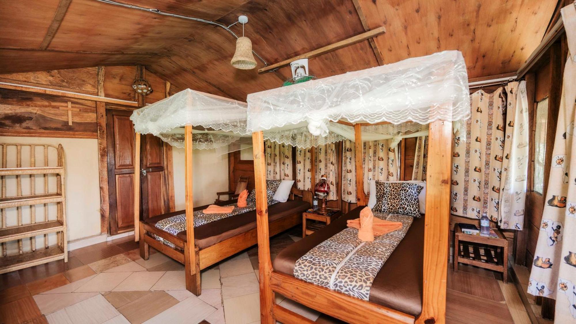 Mama Washindi Lodge Pakwach Ngoại thất bức ảnh